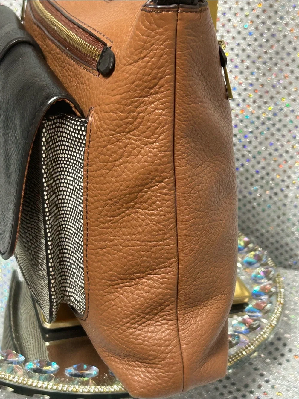 Fossil Two-Tone Brown and Black Messenger Crossbody Bag Approx. 13 x 9 x 2